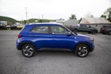 Used 2024 Hyundai Venue SEL image 2