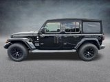 Used 2018 Jeep Wrangler Unlimited Sahara image 4