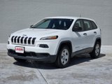 Used 2016 Jeep Cherokee Sport image 3