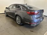 Used 2018 Kia Cadenza Premium image 4