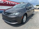 Used 2020 Chrysler Voyager Lxi image 2
