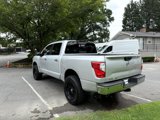 Used 2018 Nissan Titan SV image 5