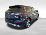 New 2025 Mitsubishi Outlander SE image 3