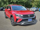 Used 2022 Volkswagen Taos SE w/ IQ.Drive SE Package image 3