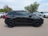 Used 2021 Chevrolet Trax LT w/ Redline Edition image 2