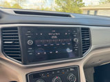 Used 2018 Volkswagen Atlas SE image 3