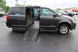 Used 2018 Dodge Grand Caravan SXT image 3