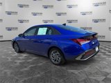 Used 2024 Hyundai Elantra SEL image 3
