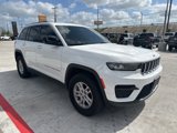 Used 2023 Jeep Grand Cherokee Laredo image 4