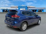 Used 2020 Nissan Rogue SV image 4
