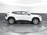 Used 2025 Chevrolet Trax LS image 6