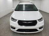 Used 2022 Chrysler Pacifica Touring-L image 2