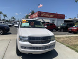 Used 2009 Lincoln Navigator 2WD image 2