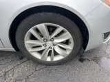 Used 2016 Buick Regal image 2