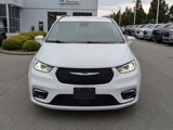 Certified 2022 Chrysler Pacifica Touring-L image 2