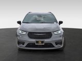 New 2025 Chrysler Pacifica Limited image 2