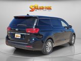Used 2021 Kia Sedona LX image 4