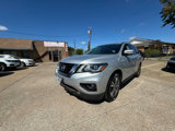 Used 2019 Nissan Pathfinder SV image 2