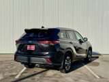 Used 2022 Toyota Highlander XLE image 5