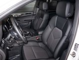 Certified 2025 Porsche Macan image 5
