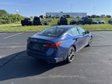 Used 2023 Nissan Altima 2.5 SR image 3