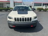 Used 2019 Jeep Cherokee Trailhawk image 2