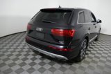 Used 2017 Audi Q7 3.0T Prestige image 3