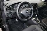 Used 2019 Volkswagen Golf SE image 4