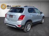 Used 2022 Chevrolet Trax LT w/ LT Convenience Package image 5