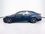 Used 2018 Toyota Camry SE image 4