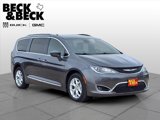 Used 2020 Chrysler Pacifica Touring-L image 3