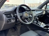 Certified 2024 Porsche Macan image 4