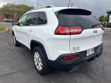 Used 2016 Jeep Cherokee Latitude w/ Comfort/Convenience Group image 3