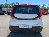 Used 2022 Kia Soul LX w/ Technology Package image 5