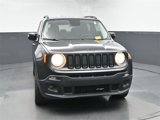 Used 2016 Jeep Renegade Latitude image 2