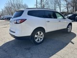 Used 2017 Chevrolet Traverse LT w/ Style and Technology Package image 5