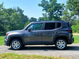 Used 2017 Jeep Renegade Latitude w/ Cold Weather Group image 4