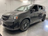 Used 2016 Dodge Grand Caravan SE image 2