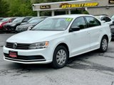 Used 2015 Volkswagen Jetta S image 2