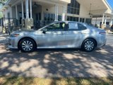 Used 2020 Toyota Camry LE image 2
