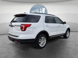 Used 2018 Ford Explorer XLT image 3