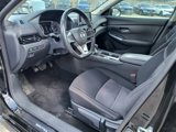 Used 2023 Nissan Sentra SR w/ Trunk Package image 2