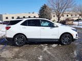 Used 2022 Chevrolet Equinox RS image 2