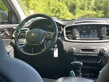 Used 2020 Kia Sorento LX w/ LX I4 Convenience Package image 2