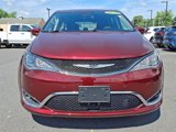 Used 2020 Chrysler Pacifica Touring w/ Advanced Safetytec Group image 2