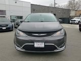 Used 2017 Chrysler Pacifica Touring-L image 2