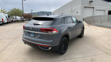 Used 2021 Volkswagen Atlas Cross Sport SE w/ 20" Black Wheels Package image 5