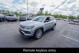 Used 2022 Jeep Compass Latitude image 3