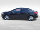 Used 2017 Ford Focus SE image 2