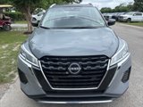 Used 2023 Nissan Kicks SV image 2